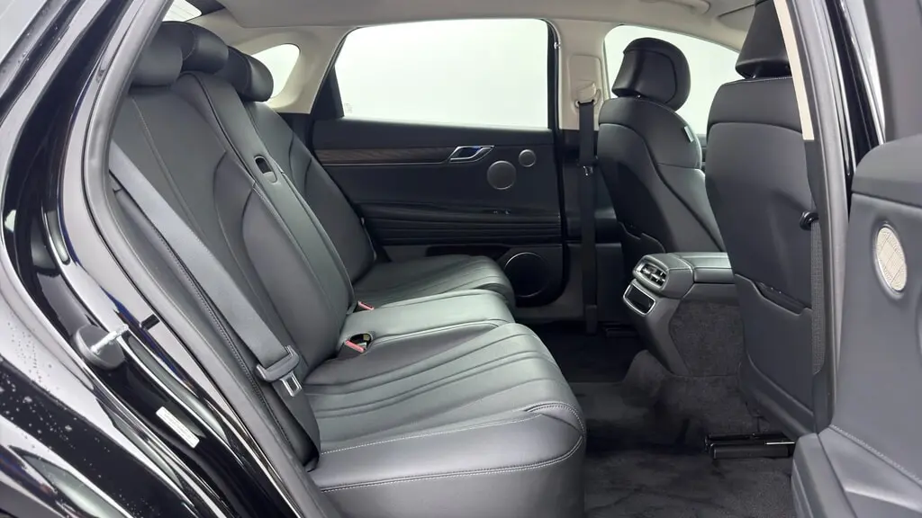 2024 GENESIS ELECTRIFIED G80 ADVANCED photo 17