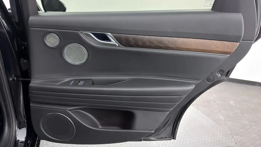 2024 GENESIS ELECTRIFIED G80 ADVANCED photo 18