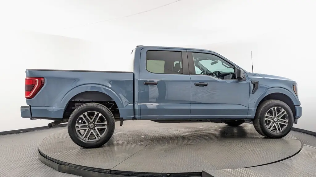 2023 FORD F-150 XL photo 8