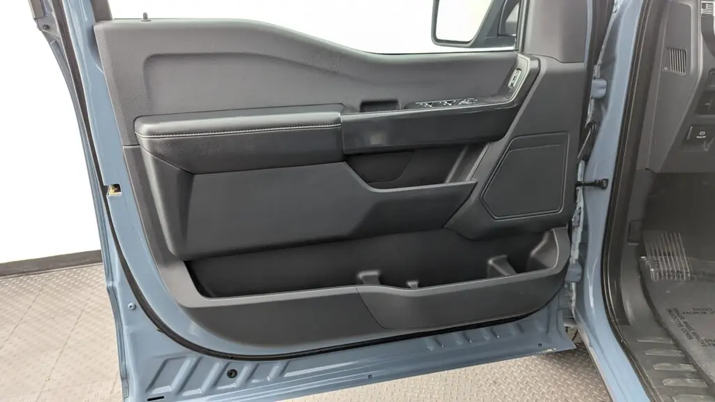2023 FORD F-150 XL photo 12