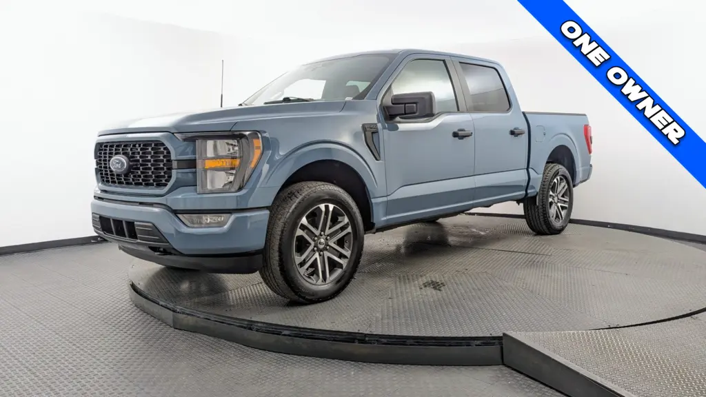 2023 FORD F-150 XL photo 1