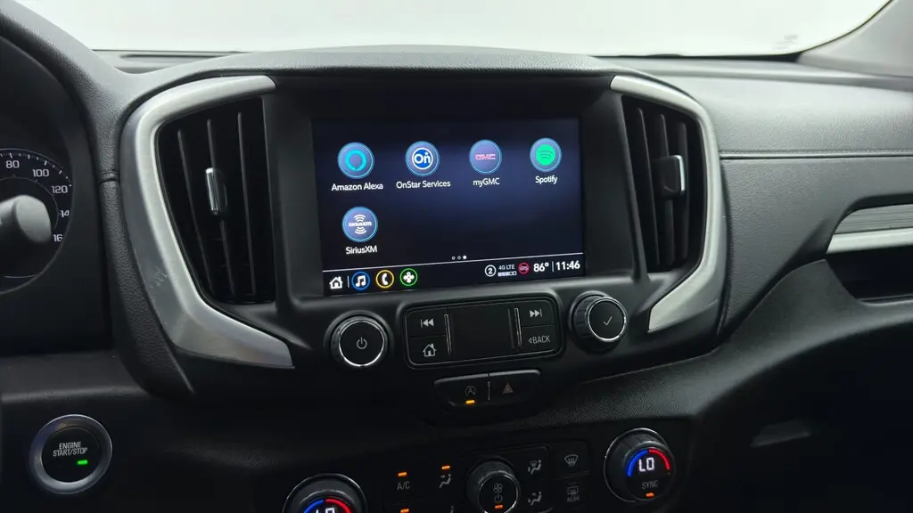 2024 GMC TERRAIN SLT photo 31