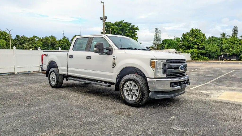 2019 FORD SUPER DUTY F-250 SRW XL photo 10