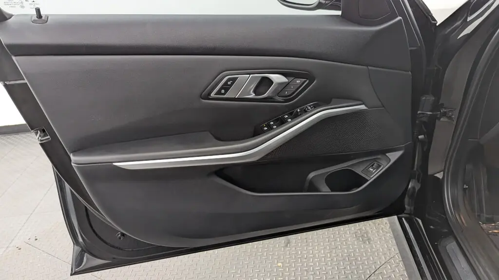 2019 BMW 3 SERIES 330I photo 12
