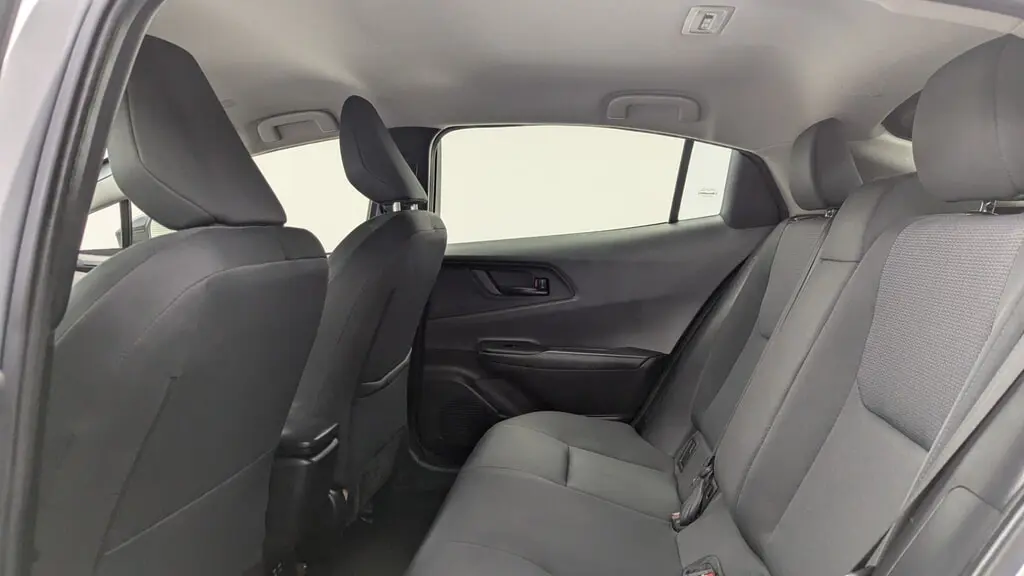 2023 TOYOTA PRIUS LE photo 16