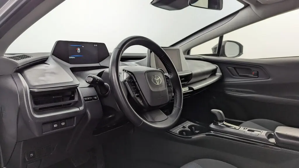2023 TOYOTA PRIUS LE photo 22