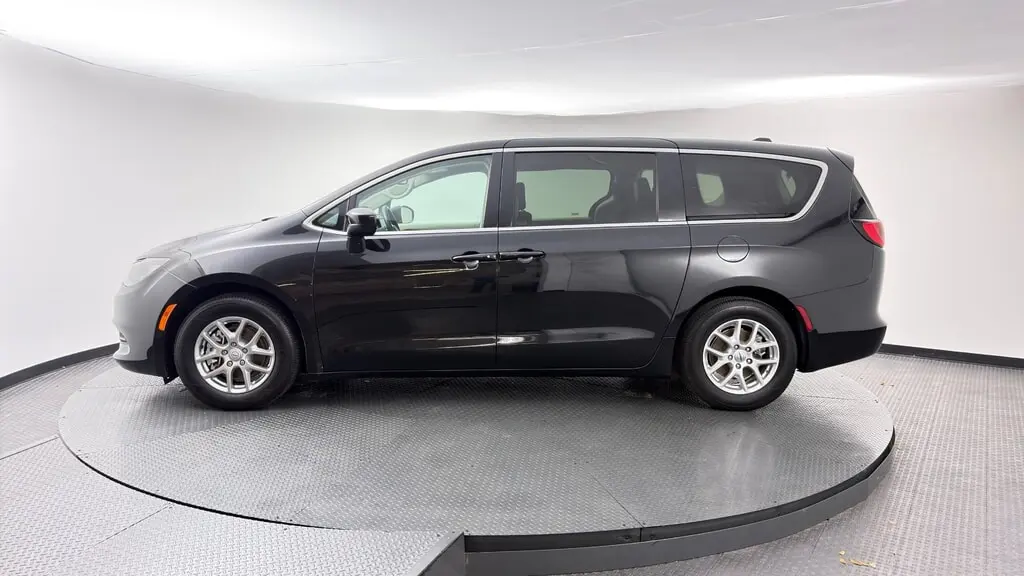 Florida Fine Cars - Used CHRYSLER VOYAGER 2023 WEST PALM LX