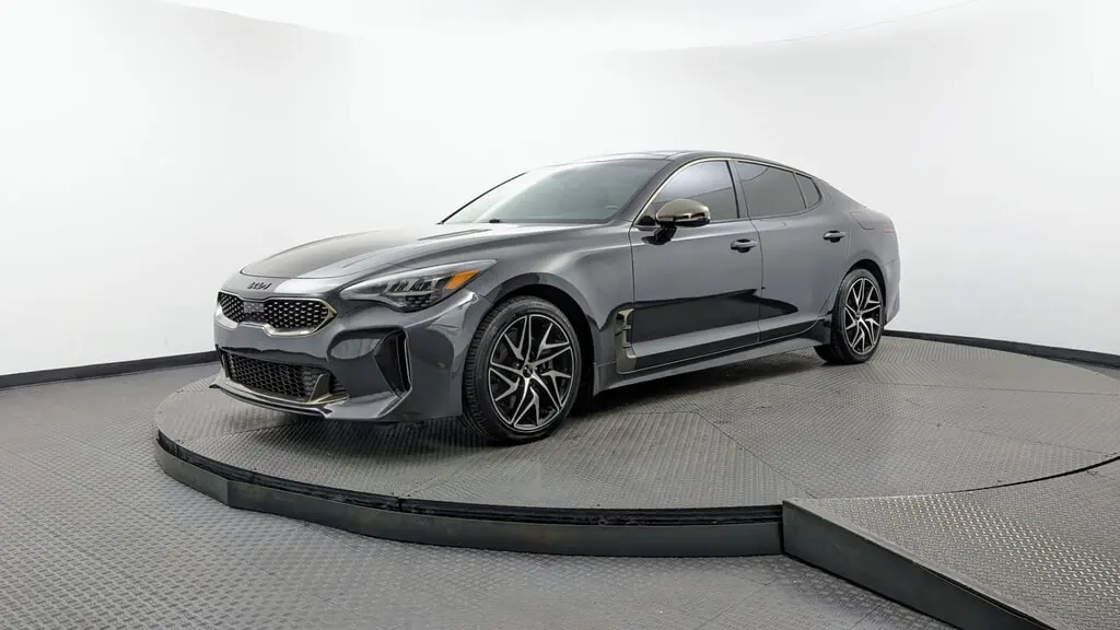 2023 KIA STINGER GT-LINE photo 1