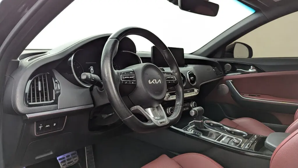 2023 KIA STINGER GT-LINE photo 25