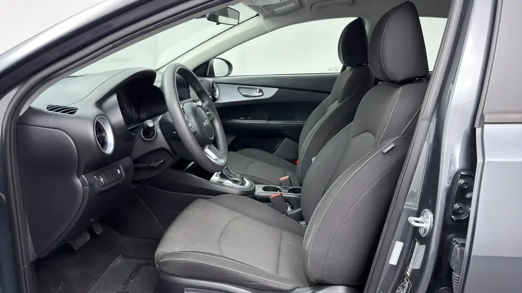 2024 KIA FORTE LX photo 12