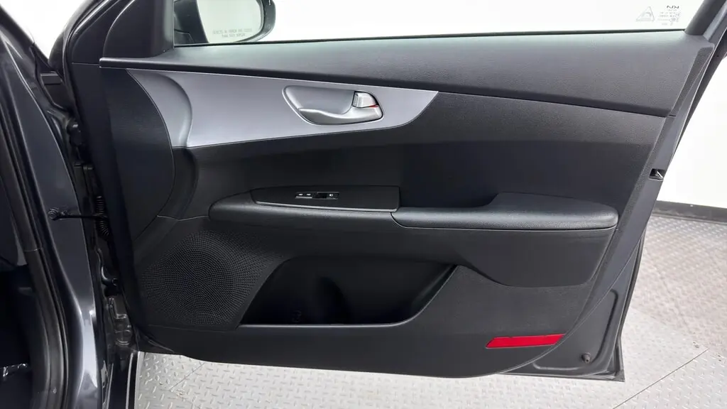 2024 KIA FORTE LX photo 20