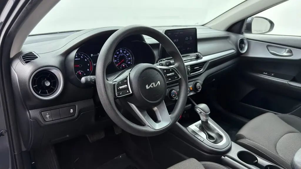 2024 KIA FORTE LX photo 21