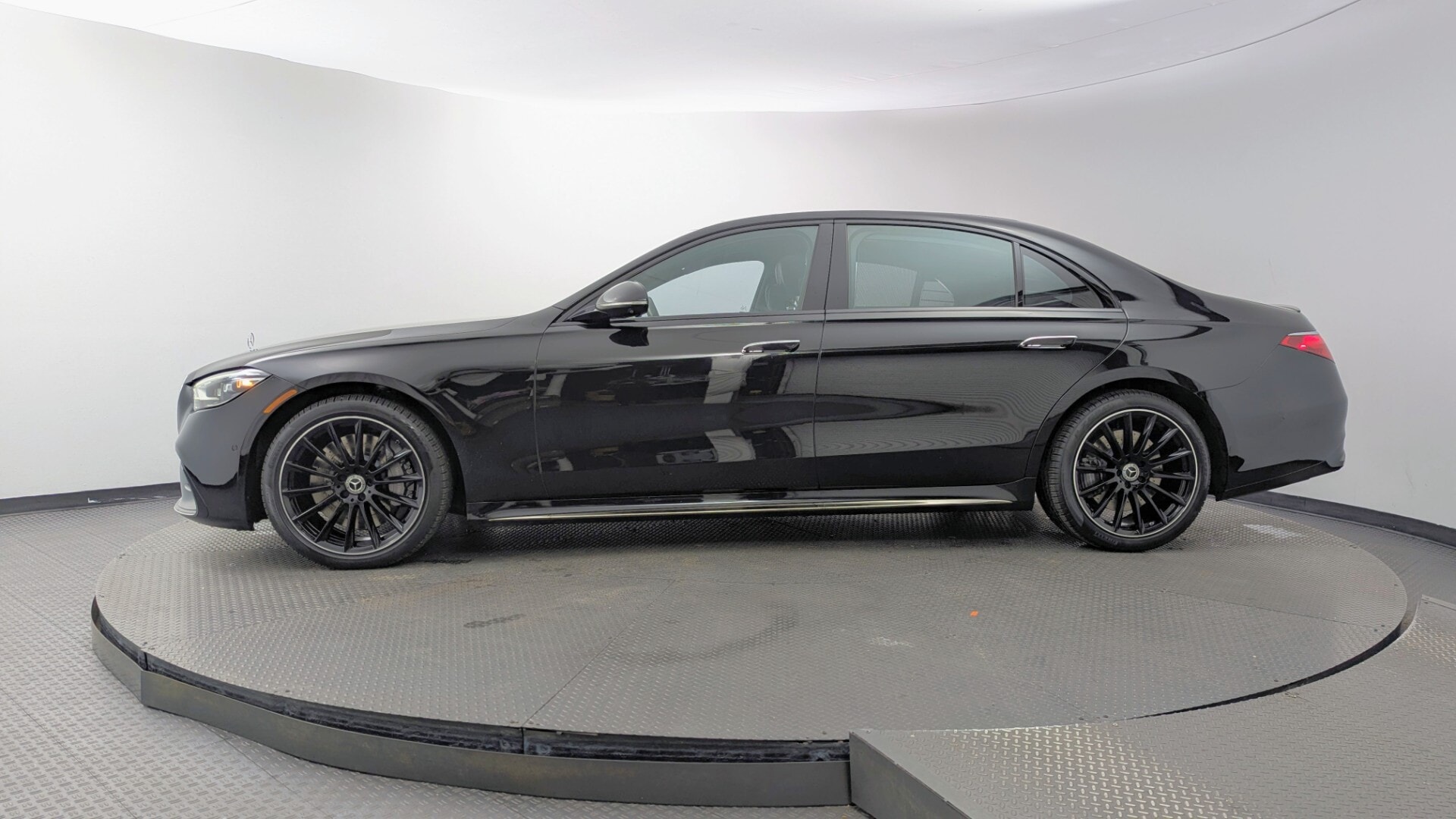 Florida Fine Cars - Used vehicle - SEDAN MERCEDES-BENZ S-CLASS 2023