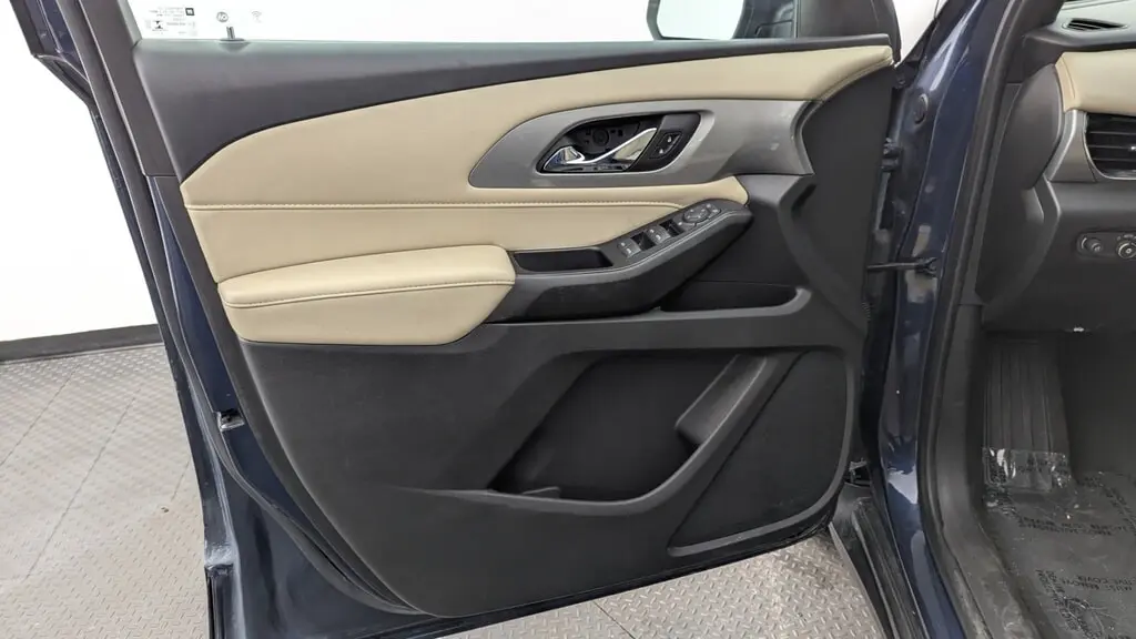 2022 CHEVROLET TRAVERSE LS photo 12