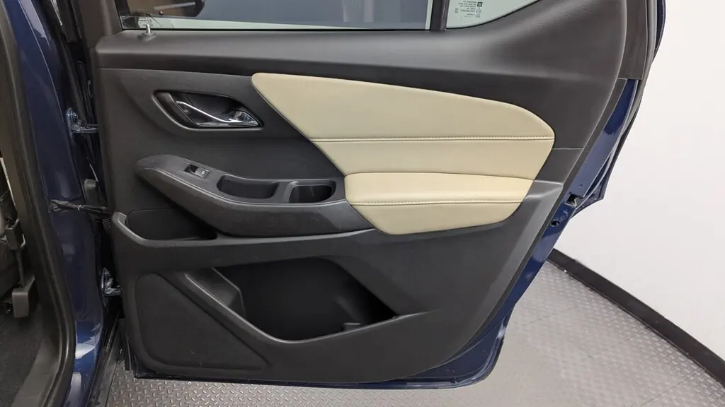 2022 CHEVROLET TRAVERSE LS photo 18