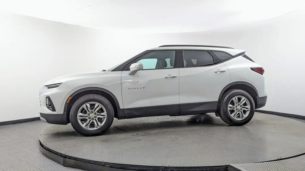 2020 CHEVROLET BLAZER 2LT photo 2