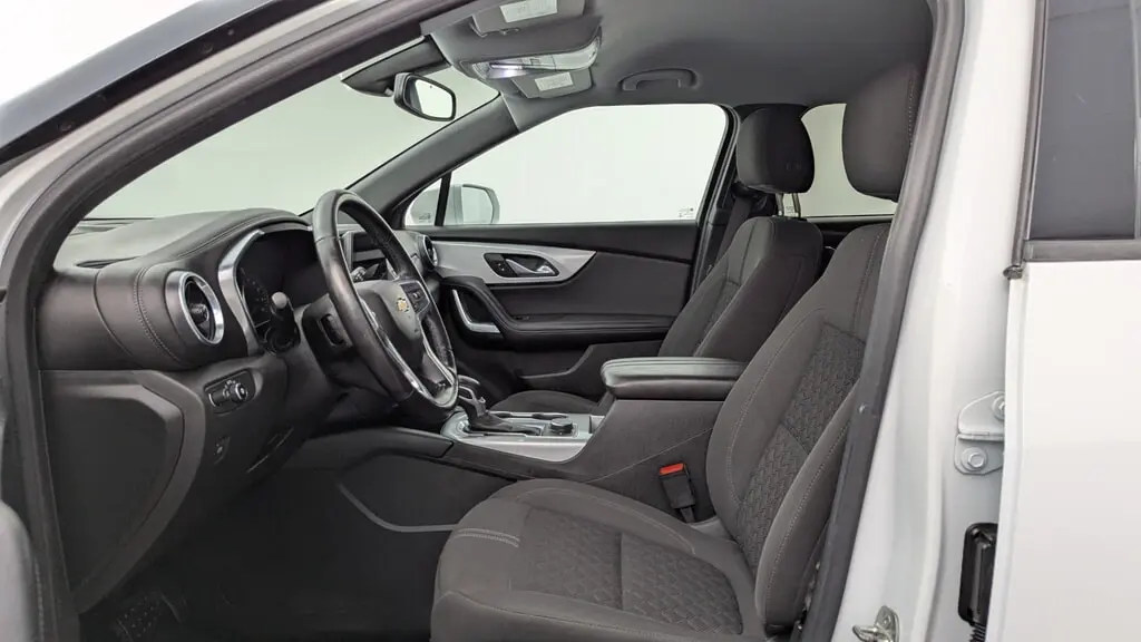 2020 CHEVROLET BLAZER 2LT photo 13