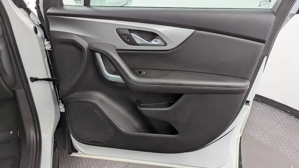 2020 CHEVROLET BLAZER 2LT photo 22