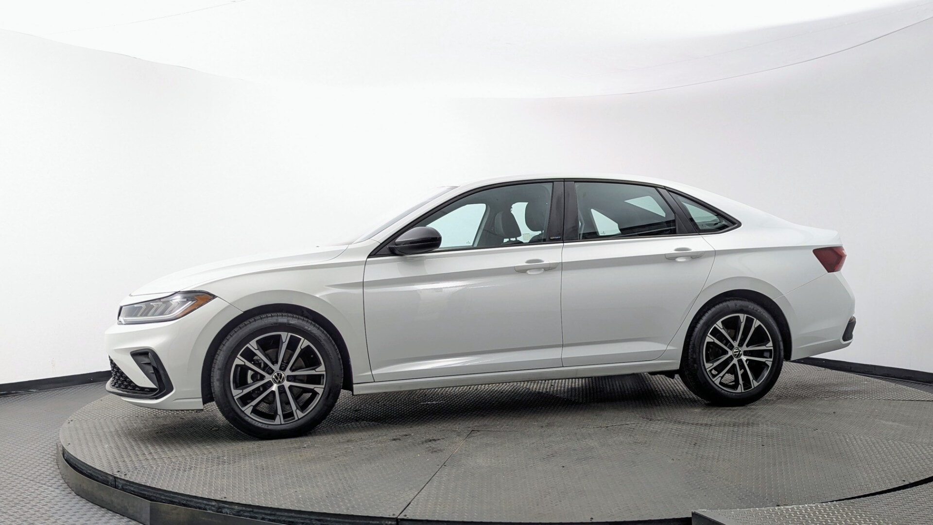 Florida Fine Cars - Used vehicle - SEDAN VOLKSWAGEN JETTA 2025