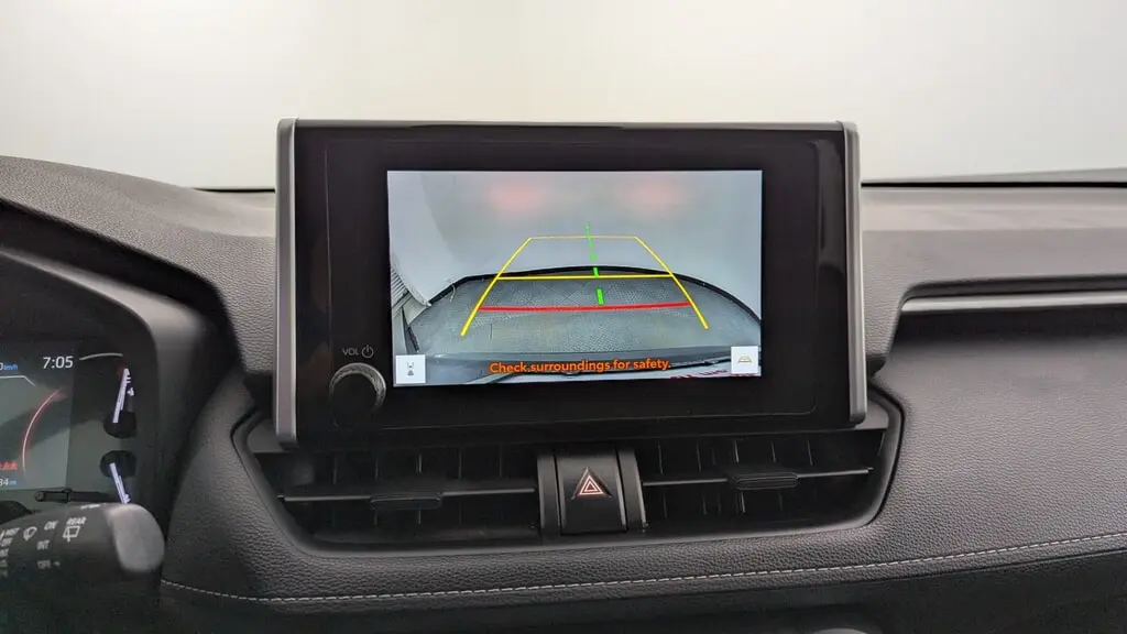 2025 TOYOTA RAV4 LE photo 28