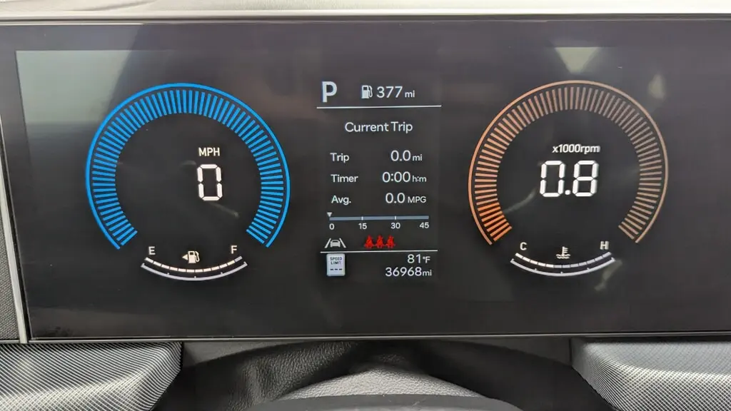 2025 HYUNDAI SONATA SEL photo 26