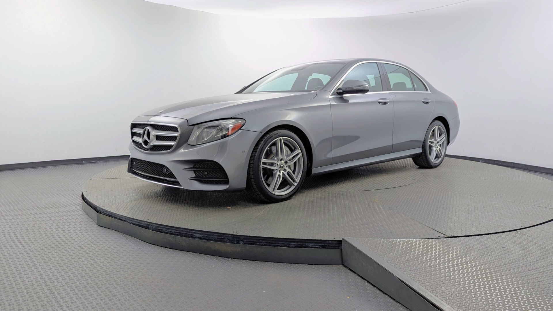 Florida Fine Cars - Used vehicle - SEDAN MERCEDES-BENZ E-CLASS 2018