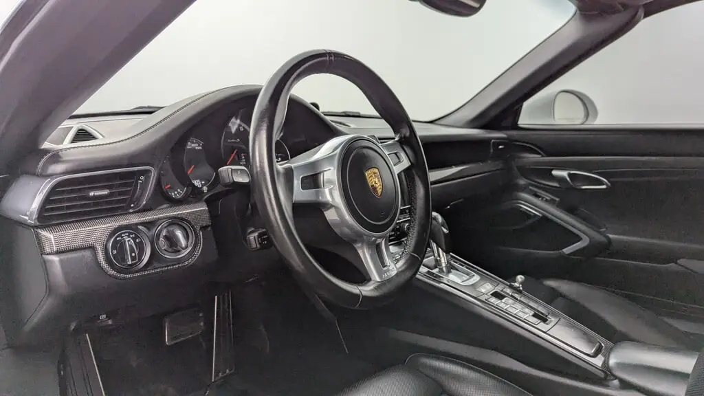 2015 PORSCHE 911 TURBO S photo 20