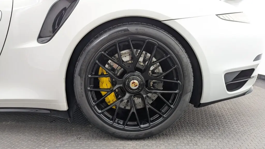 2015 PORSCHE 911 TURBO S photo 25