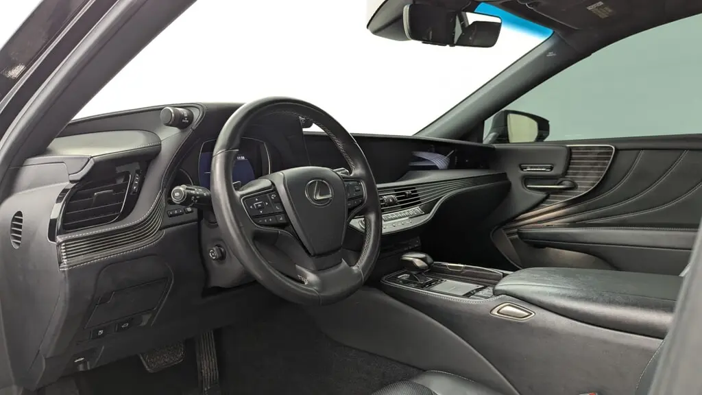 2018 LEXUS LS LS 500H photo 23