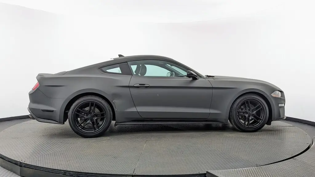 2022 FORD MUSTANG ECOBOOST PREMIUM photo 8