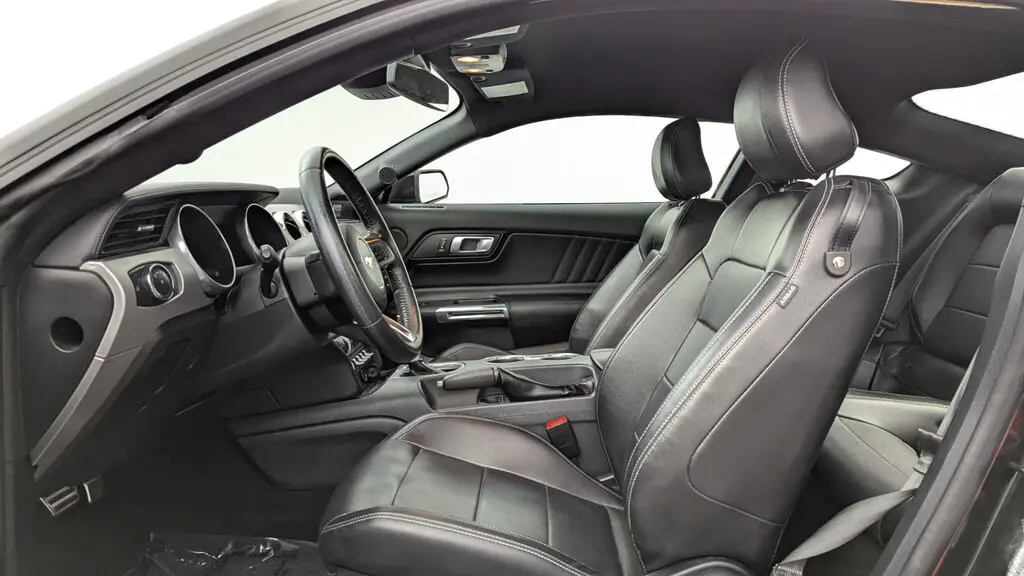 2022 FORD MUSTANG ECOBOOST PREMIUM photo 13