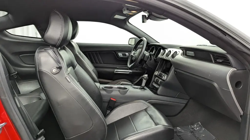2022 FORD MUSTANG ECOBOOST PREMIUM photo 17