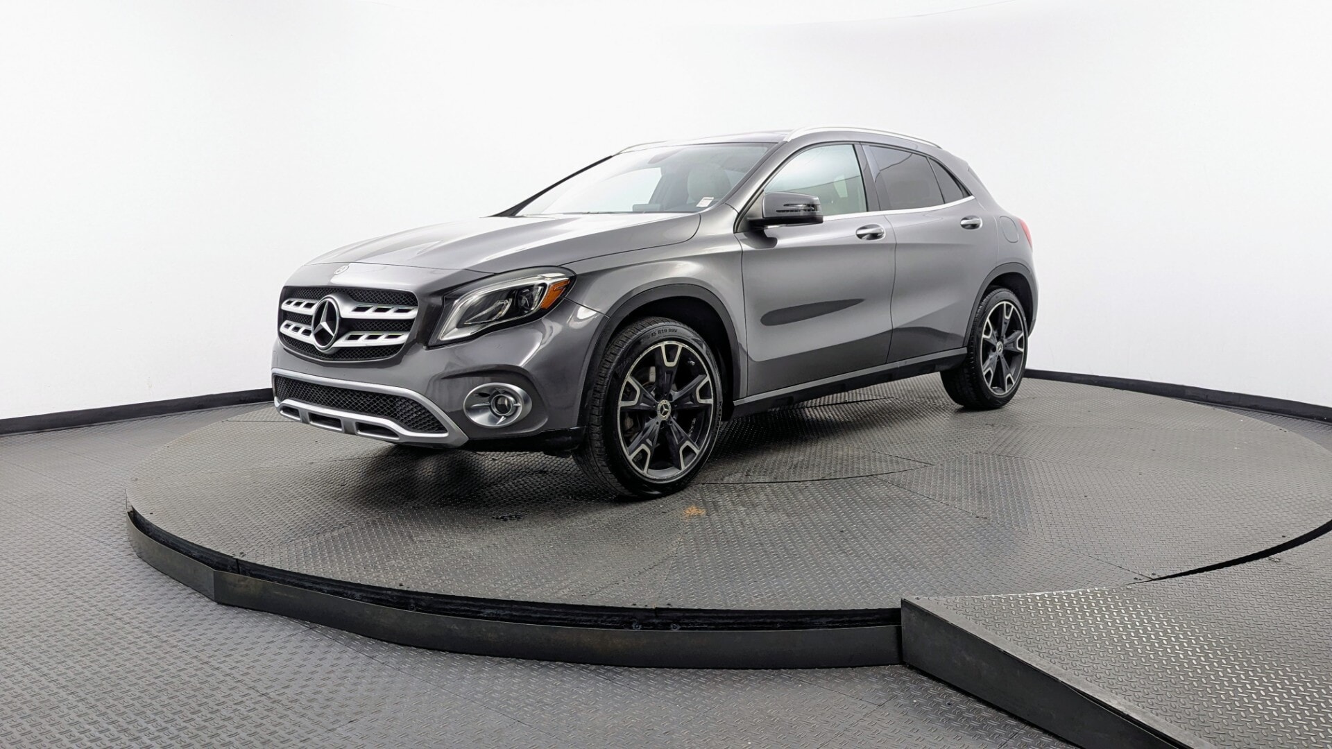 2019 MERCEDES-BENZ GLA GLA 250 photo 1