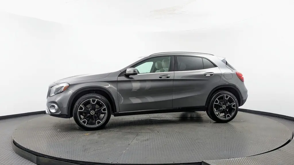 2019 MERCEDES-BENZ GLA GLA 250 photo 2