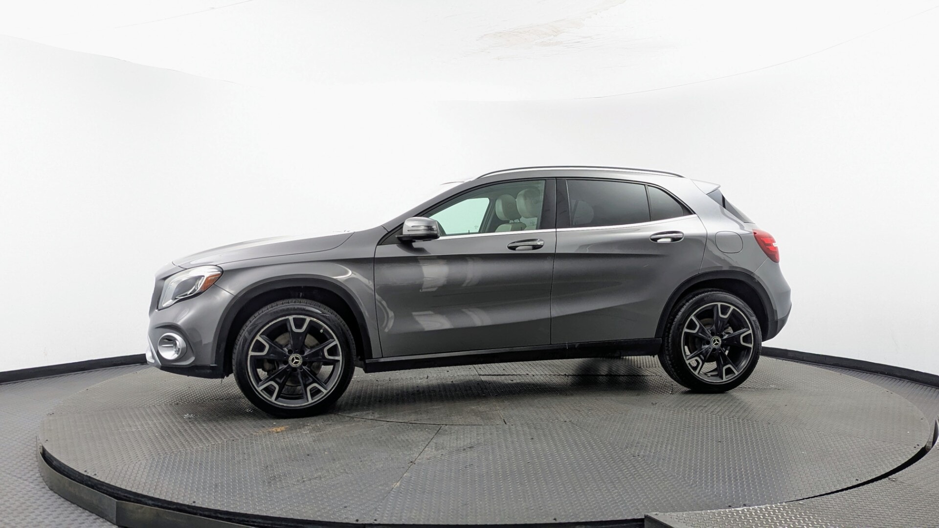 2019 MERCEDES-BENZ GLA GLA 250 photo 2
