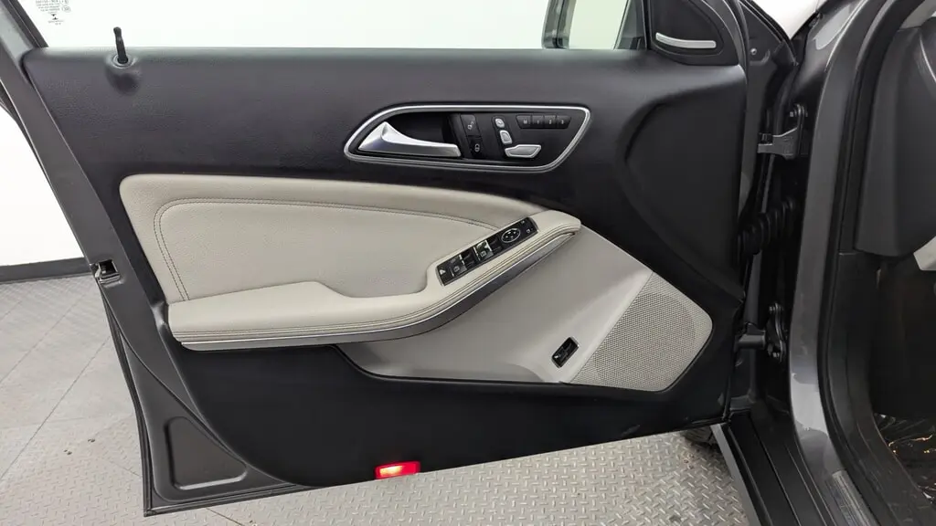 2019 MERCEDES-BENZ GLA GLA 250 photo 12