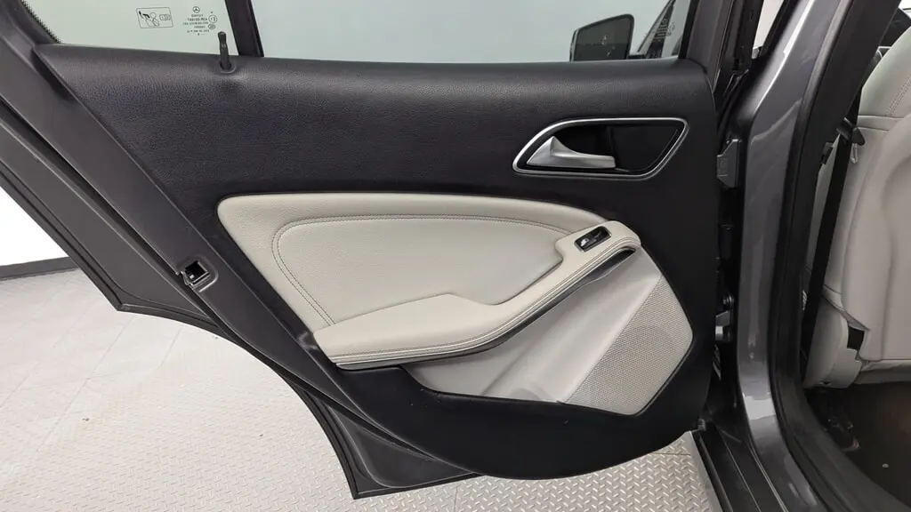 2019 MERCEDES-BENZ GLA GLA 250 photo 15