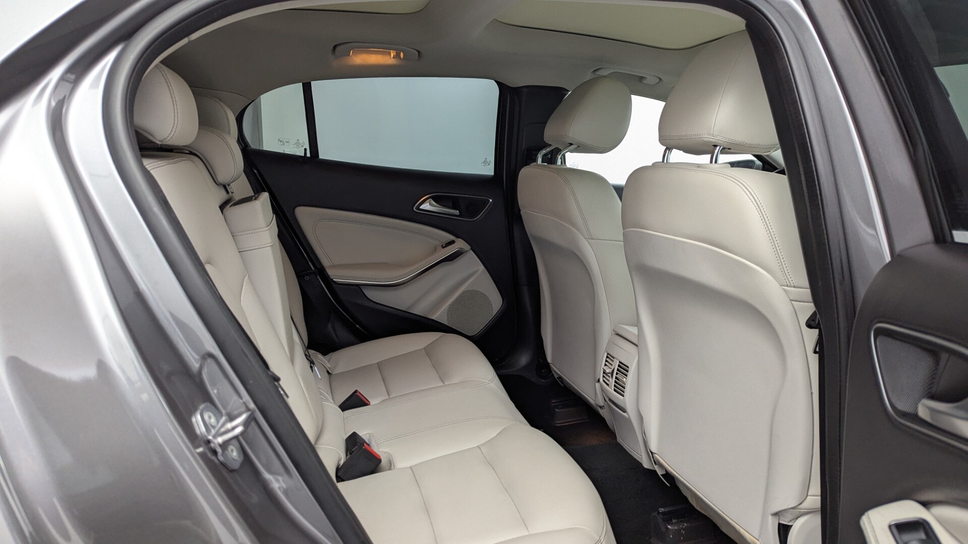 2019 MERCEDES-BENZ GLA GLA 250 photo 18
