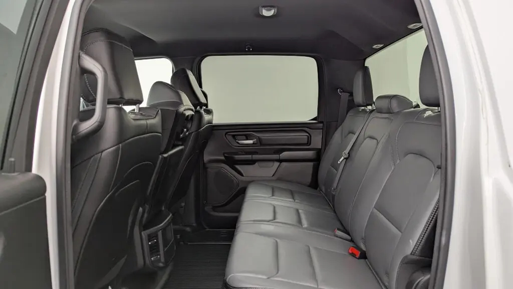 2023 RAM 1500 TRADESMAN photo 16