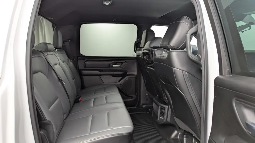 2023 RAM 1500 TRADESMAN photo 17