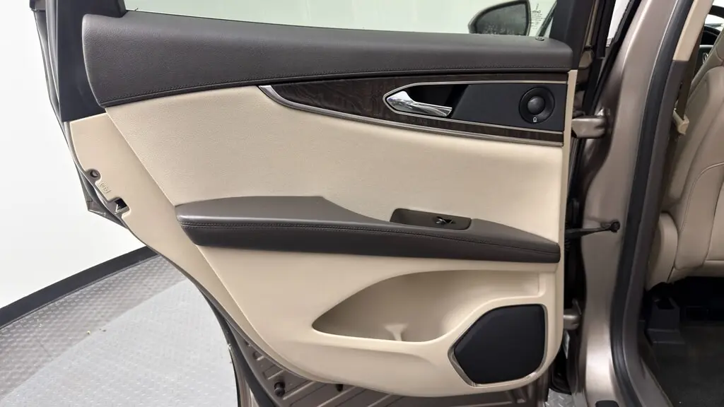 Florida Fine Cars - Used LINCOLN NAUTILUS 2019 WEST PALM RESERVE