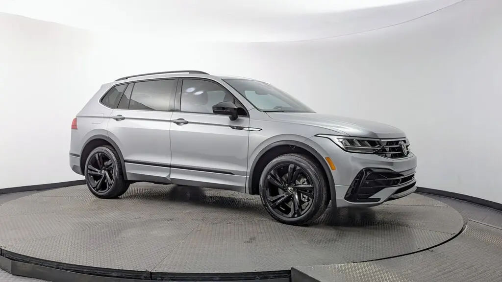 Florida Fine Cars - Used VOLKSWAGEN TIGUAN 2023 WEST PALM SE R-LINE BLACK
