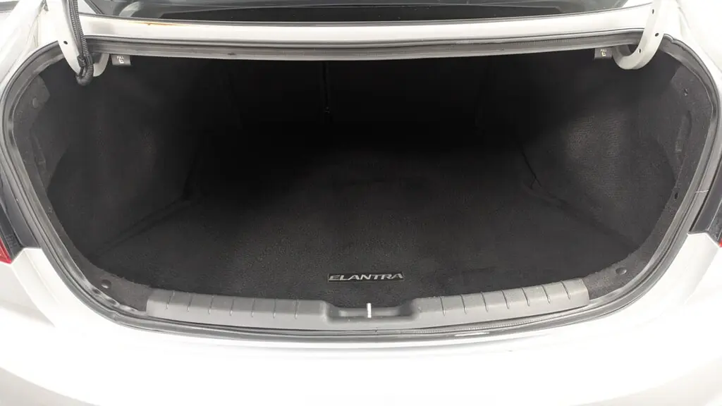 2020 HYUNDAI ELANTRA SE photo 17