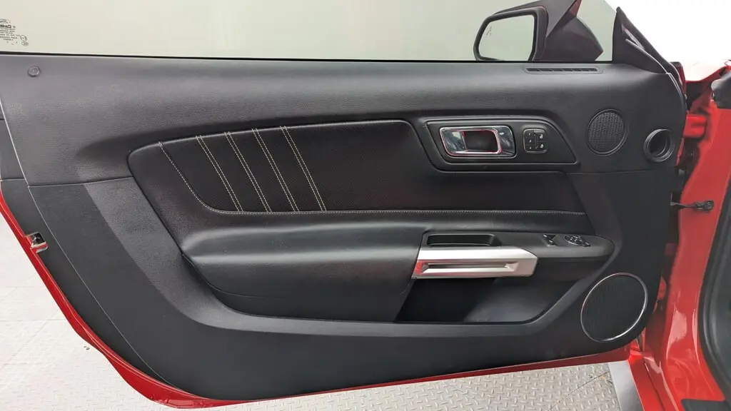 2015 FORD MUSTANG ECOBOOST photo 12