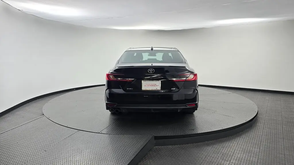 2025 TOYOTA CAMRY SE photo 6