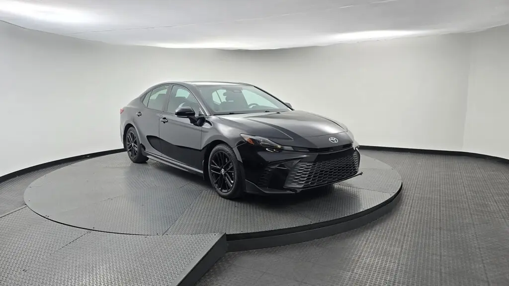 2025 TOYOTA CAMRY SE photo 10