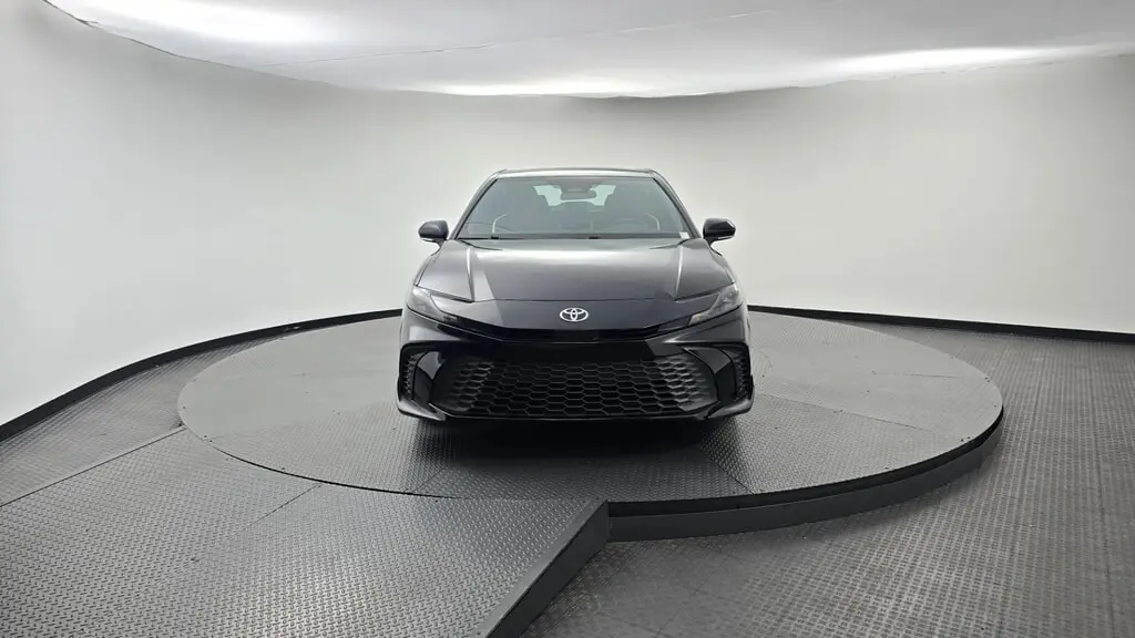 2025 TOYOTA CAMRY SE photo 11