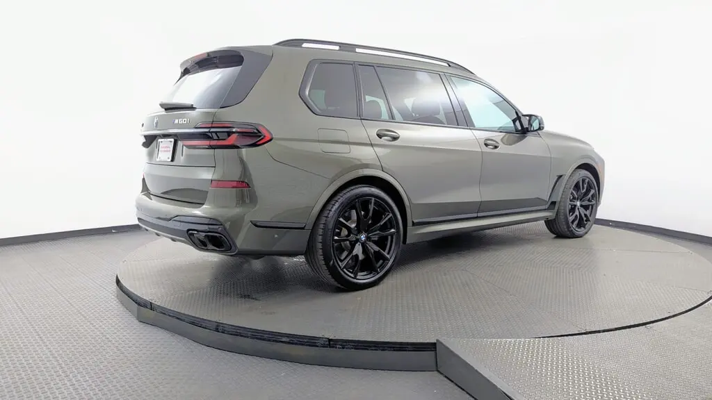 2024 BMW X7 M60I photo 7