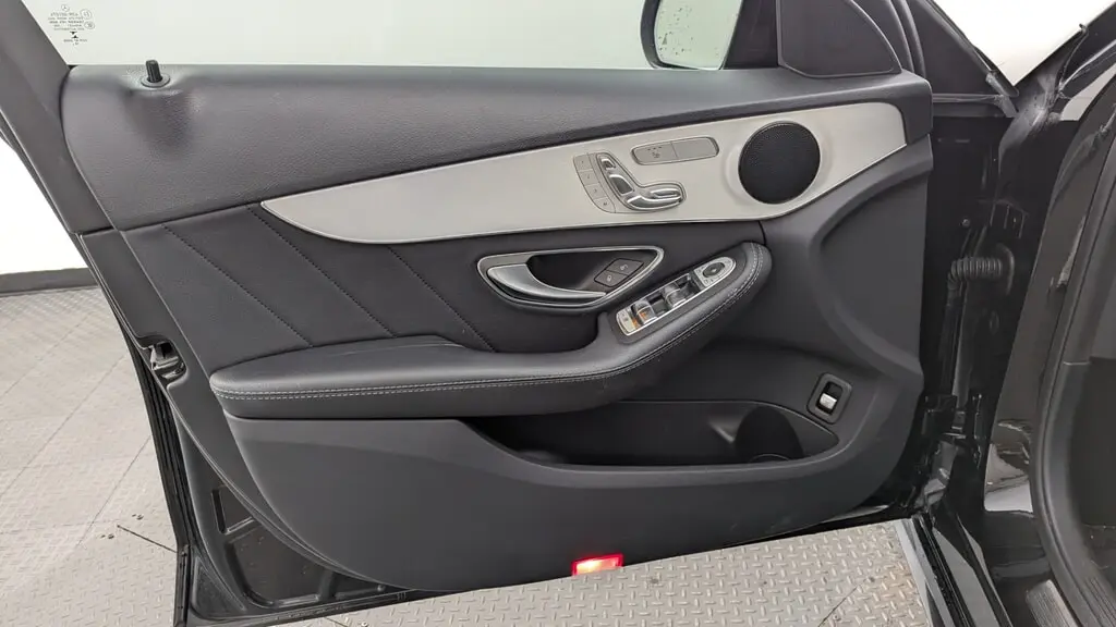2019 MERCEDES-BENZ C-CLASS C 300 photo 12