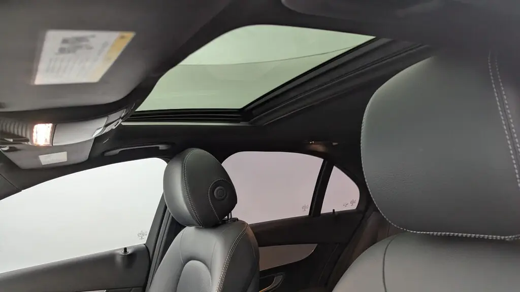 2019 MERCEDES-BENZ C-CLASS C 300 photo 28